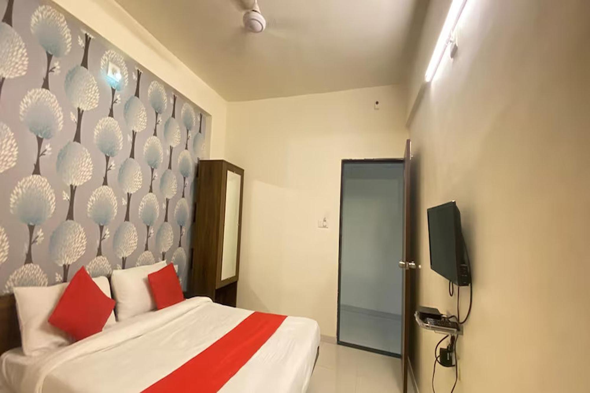 Hotel Kalyan Palace Batwa ภายนอก รูปภาพ