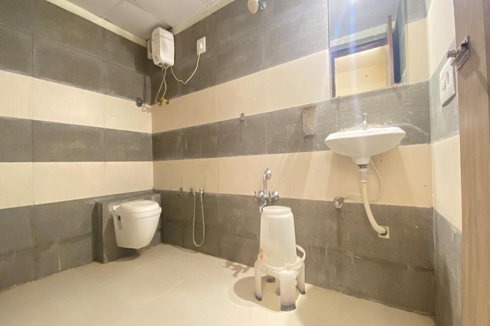 Hotel Kalyan Palace Batwa ภายนอก รูปภาพ